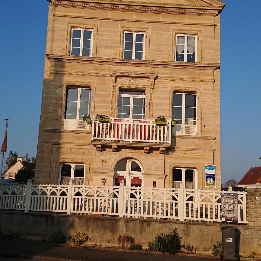 Joyeux Reveil Bed & Breakfast Courseulles-sur-Mer Exterior photo