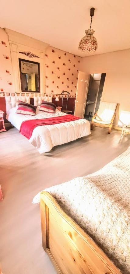Joyeux Reveil Bed & Breakfast Courseulles-sur-Mer Exterior photo