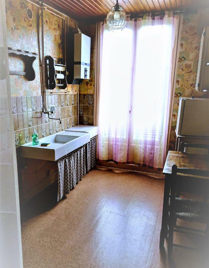 Joyeux Reveil Bed & Breakfast Courseulles-sur-Mer Exterior photo